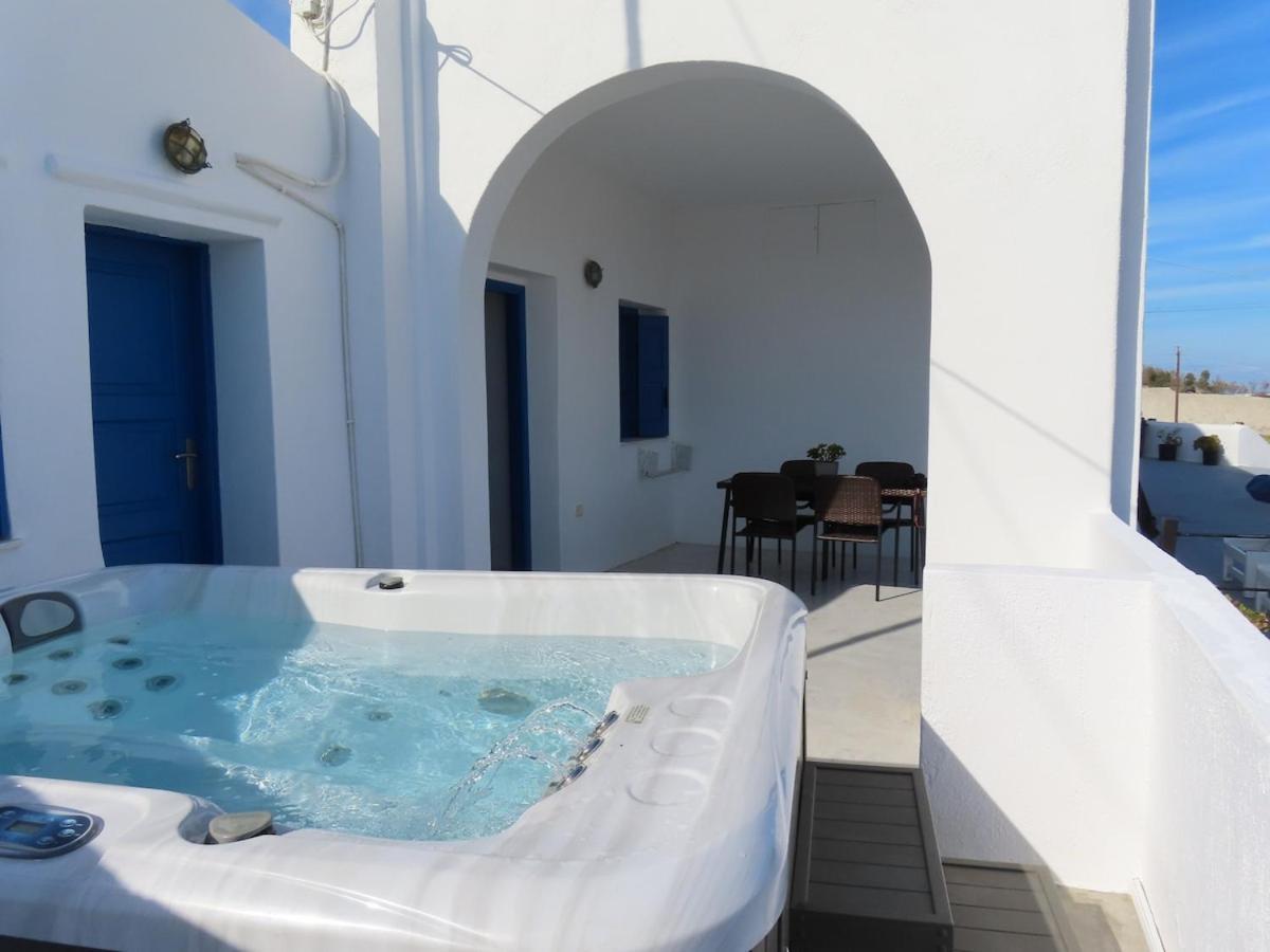 Villa Solasta #1 With Jacuzzi In Santorini Akrotírion Exterior foto
